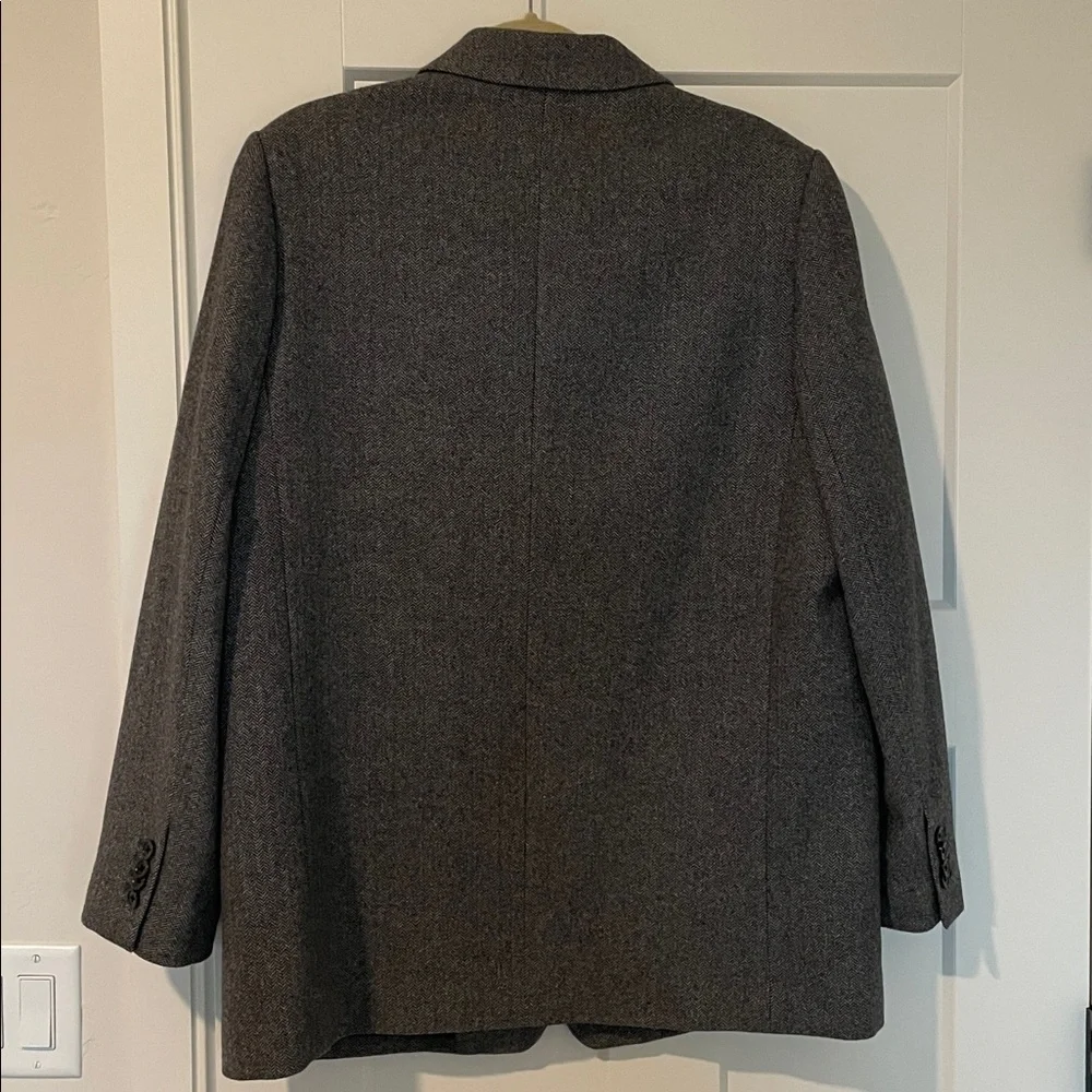 Everlane The Oversized Wool Blazer in Herringbone - Picture 6 of 6